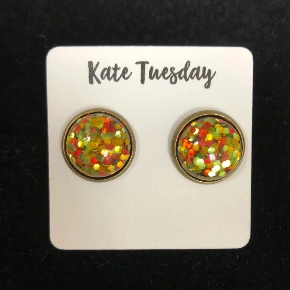 5/$20 gold and red speck stud earrings